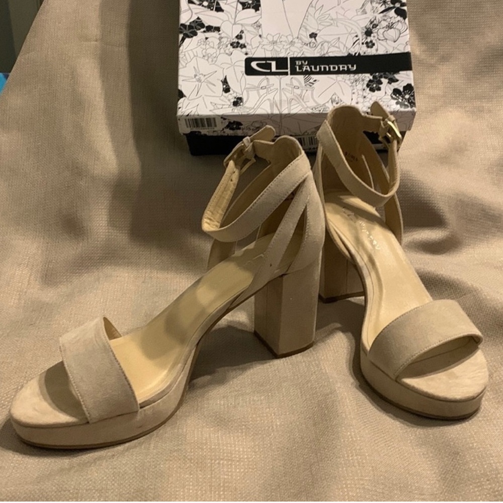 CL by Laundry Women’s Go On Heel